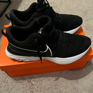 Nike react infinity run.